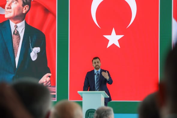 Balıkesir'de Sanayi Hamlesi: 60 Milyon Euro'luk Alkol Tesisi ve Yatırım Zirvesi