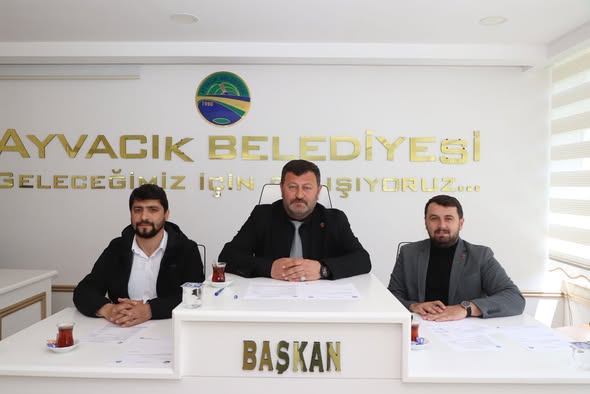 Ayvacık'ta Dernek ve Belediye İş Birliği Görüşmesi