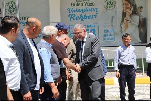 Kepsut Belediyesi Geleneksel Bayramlaşma Programı Düzenledi