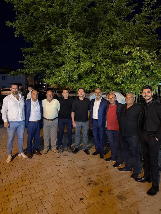 Altıeylül Belediyesi'nden Defne Tolga Çiftine Düğün Hediyesi