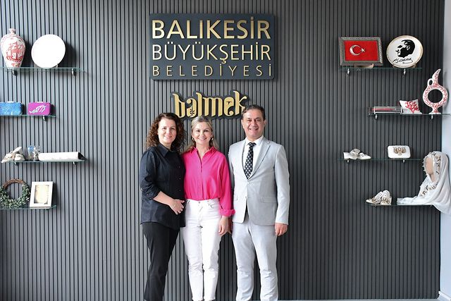 Elmalı Belediye Başkanı ve Eşi BALMEK'i Ziyaret Etti