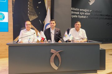 
    Balıkesir Ticaret Odası, Balıkesir Oda ve Borsaları Toplantısı'na Ev Sahipliği Yaptı
  