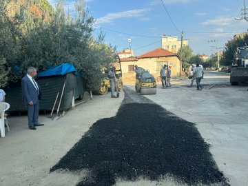 Salihli Belediyesi Güneş Mahallesi'nde Altyapı Çalışmaları İle Yolları Onarıyor