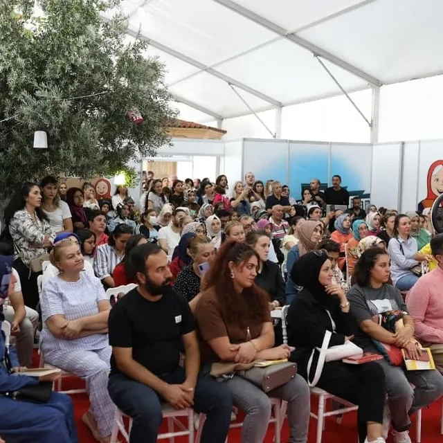 Gemlik Kitap Limanı On Binlerce Ziyaretçiyi Ağırladı