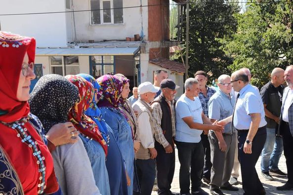 Vali İsmail Ustaoğlu Bükdere Mahallesi'nde Hayır Mevlidine Katıldı