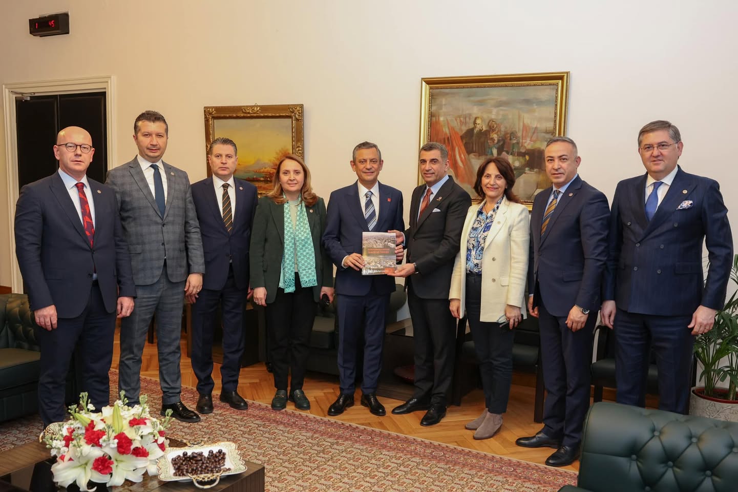 CHP Heyeti Elazığ ve Tunceli'deki Deprem Incelemelerini Tamamladı: Rapor Özgür Özel'e Sunuldu