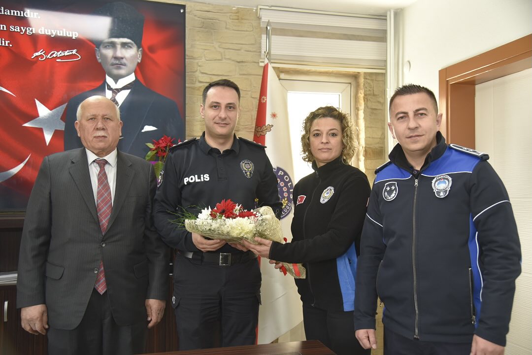 Dursunbey Belediyesi Polis Haftası'nı Kutladı
