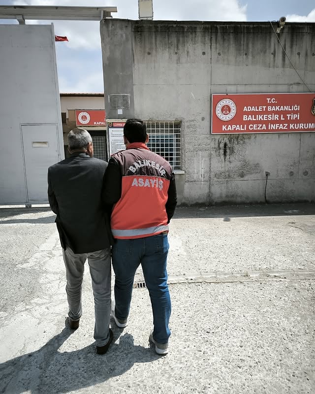 Balıkesir'de Uyuşturucu Kaçakçısı Gözaltına Alındı