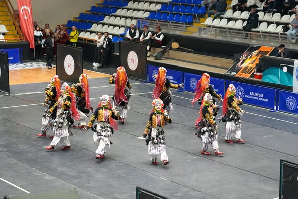 Balıkesir'de Kulüplerarası Halk Oyunları Yarışması Sona Erdi, Başarılı Sporcular Ödüllendirildi