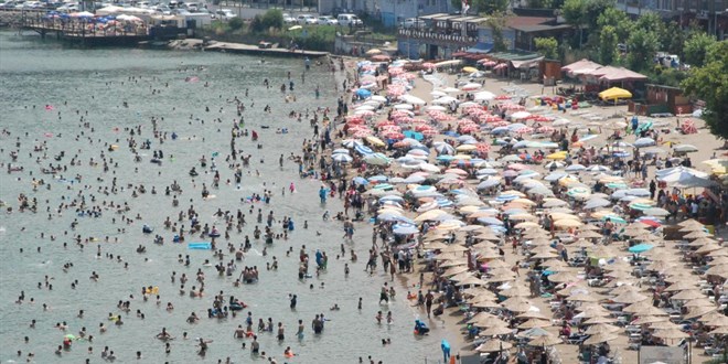 Kurban Bayramı Tatili 9 Gün Olacak mı? Bakan Ersoy Açıklama Yaptı