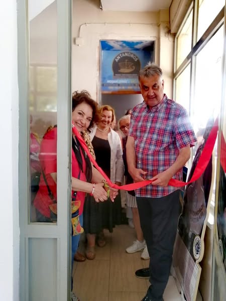 Edremit Belediyesi Başkan Yardımcısı Cebeci, Yaza Merhaba Resim Sergisi'nin Açılışına Katıldı