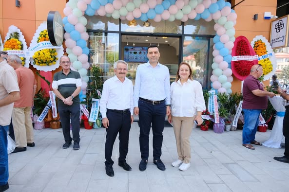 Balıkesir Ticaret Odası Üyesi Gülten Küçük İşletme Açtı