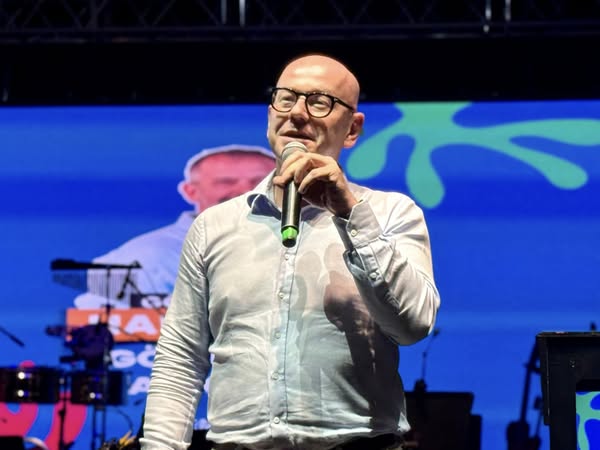 CHP Milletvekili Sarı, Zeytin Dalı Festivali Açılışında Balıkesir'de Barış Mesajı Verdi