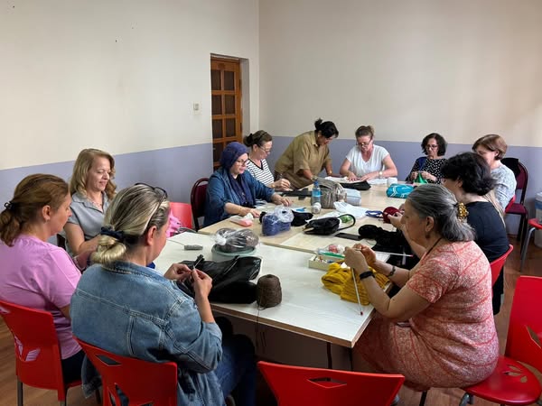 Bandırma'da Kültür ve Sanat Rüzgarı: Belediyenin Ücretsiz Kursları Yoğun İlgi Görüyor
