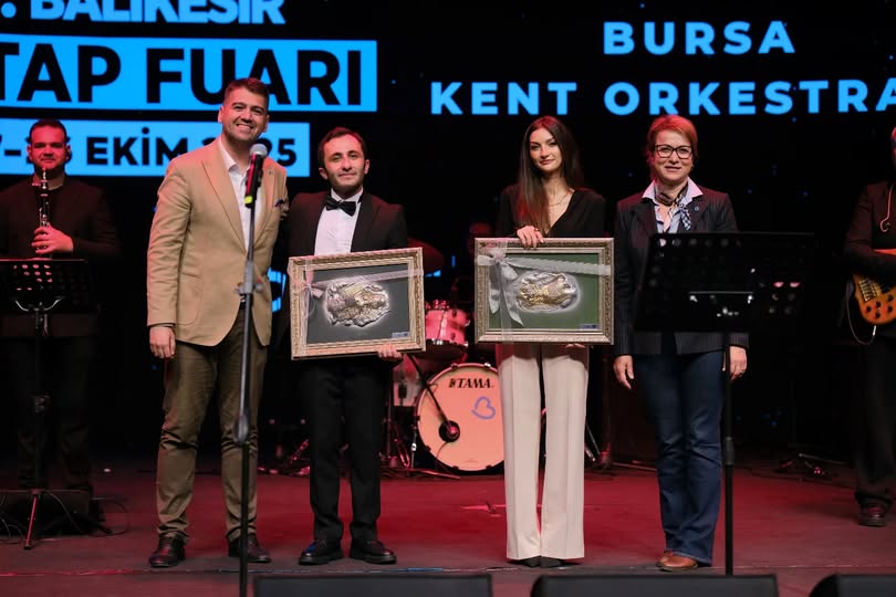 Balıkesir Kitap Fuarı'nda Unutulmaz Bir Müzik Gecesi