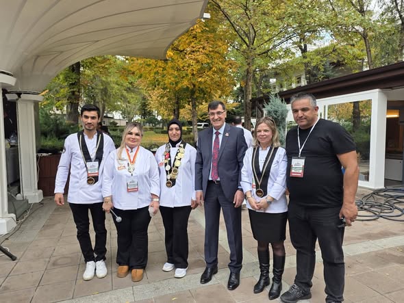 Kütahya Belediye Başkanı Kahveci, Ankara Gastrofest'te Şeflerin Yanında
