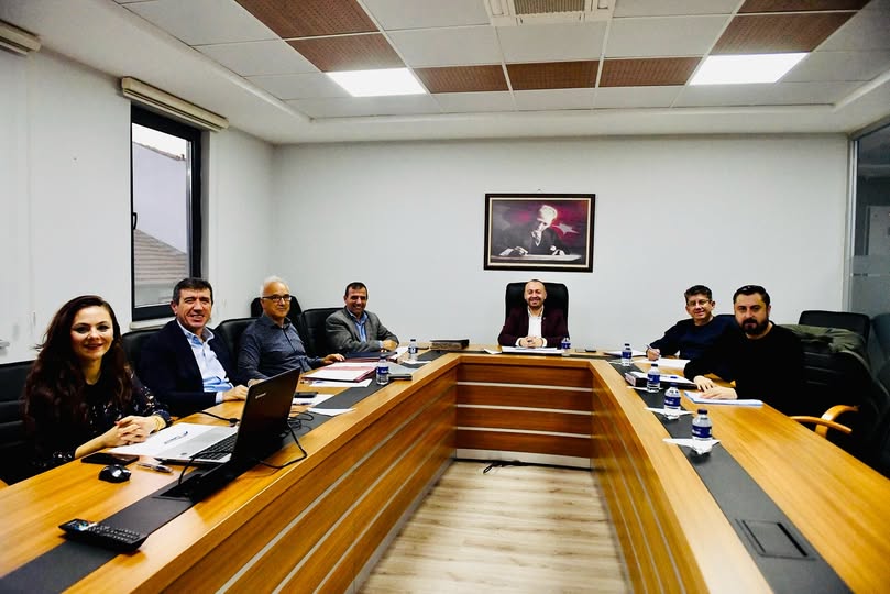 Altıeylül Belediyesi'nde Encümen Toplantısı Gerçekleştirildi